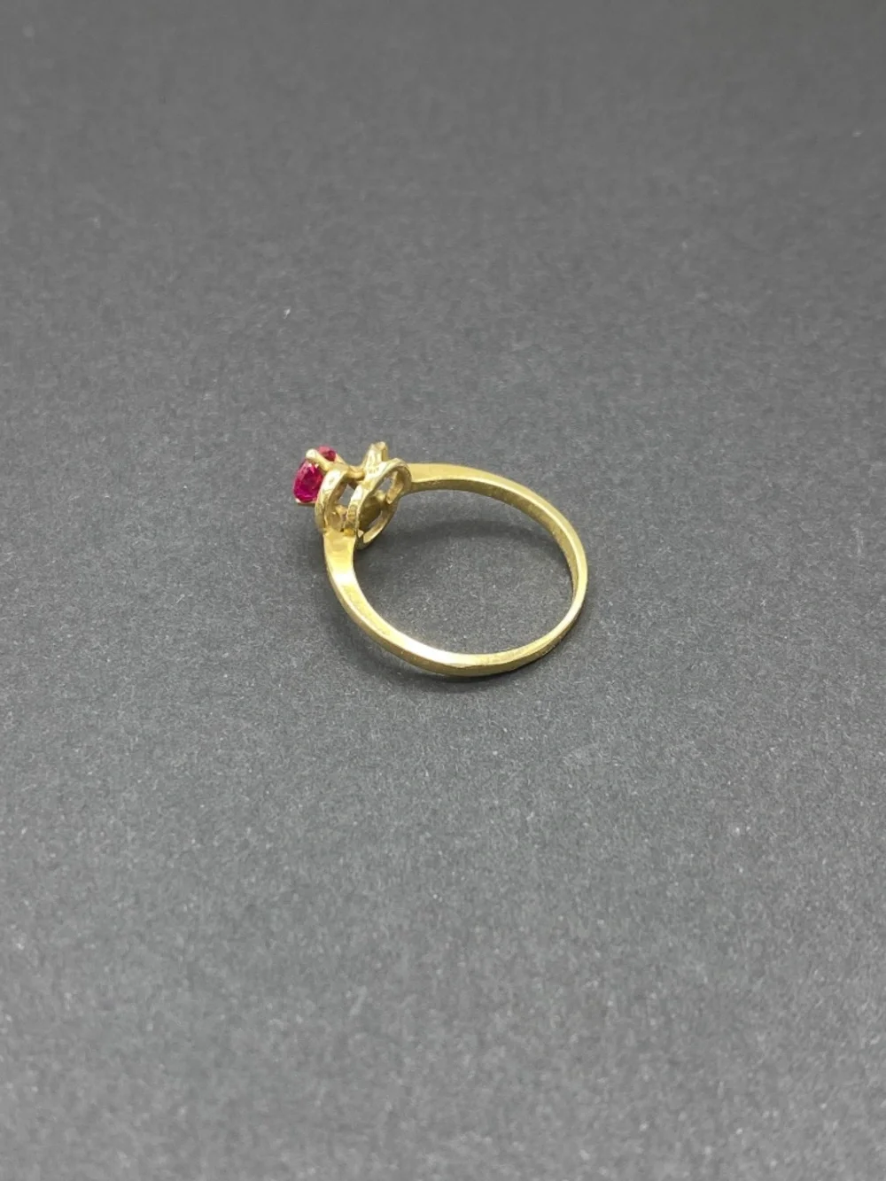 Gorgeous Ruby Floral Spiral Gold-tone Setting Antique Style Unique Sculptural